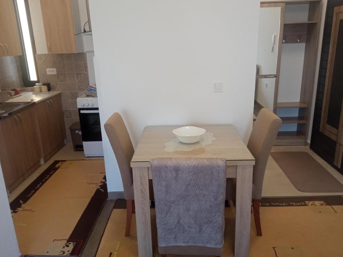 Apartman Ami Ulcinj Exterior foto