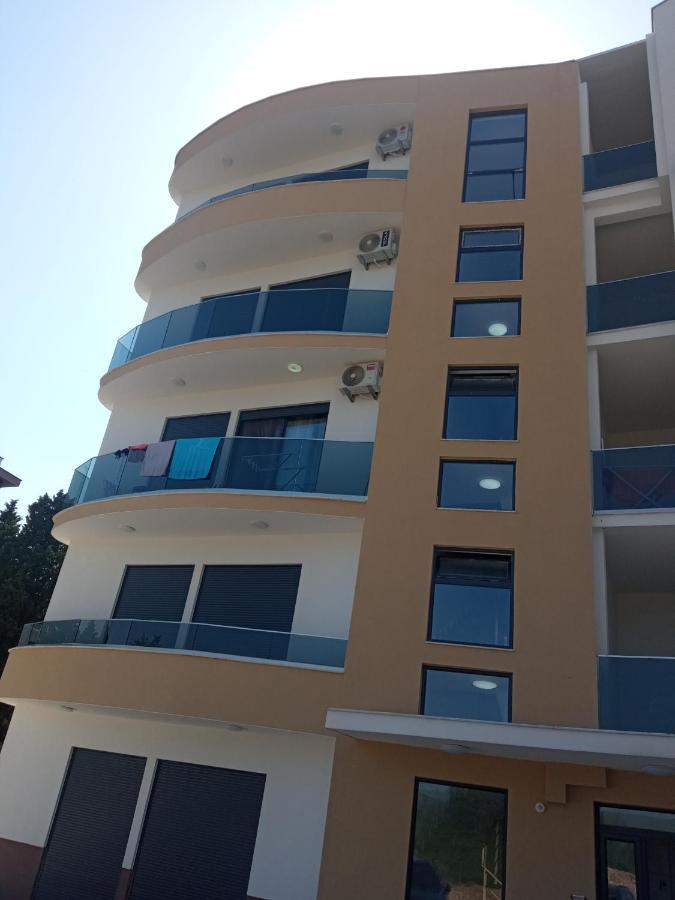 Apartman Ami Ulcinj Exterior foto